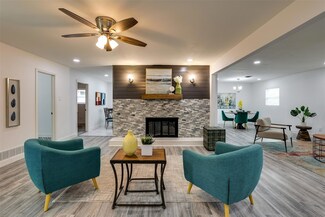 237 Hallbrook Dr, Fort Worth, TX 76134