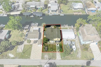 5319 Ray Dr, Weeki Wachee, FL 34607