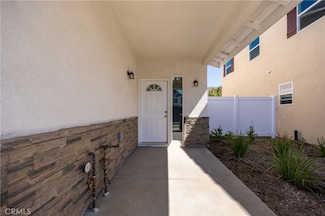 737 Lewis St, Pomona, CA 91768