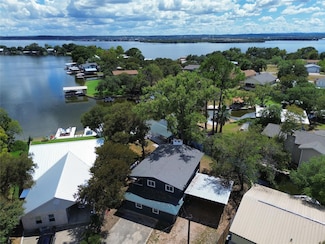 614 E Briarway Dr, Granite Shoals, TX 78654