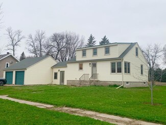 208 N Brook Ave, Porter, MN 56280