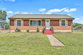 2039 Laura Rd NW, Roanoke, VA 24017