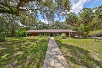 3302 Arrowsmith Rd, Wimauma, FL 33598