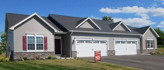 49 Spotts Cir, Churchville, NY 14428