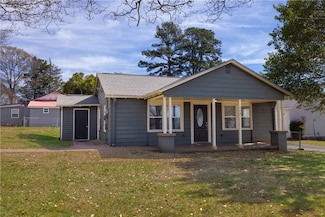 202 Old Salem Rd, Seneca, SC 29672