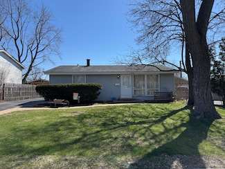 1409 Indian Ln, Carpentersville, IL 60110