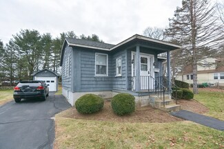 22 W Leonard St, Foxboro, MA 02035