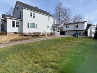 281 Weaver St, Winooski, VT 05404