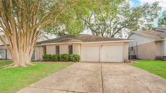 11427 Newbrook Dr, Houston, TX 77072