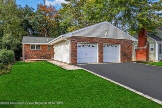 5 Weldon Rd, Matawan, NJ 07747