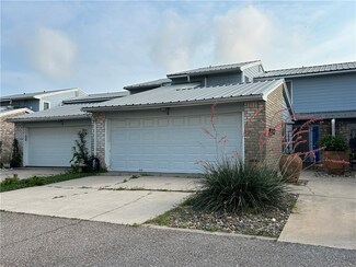 840 Cliff Dr Unit 4, Portland, TX 78374