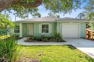 1116 S 10th St, Fernandina Beach, FL 32034