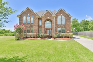 8003 Dogwood Ct, Baytown, TX 77523