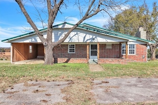 21703 Smokey Ln, Howe, OK 74940