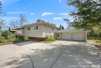 0S381 Winfield Rd, Winfield, IL 60190