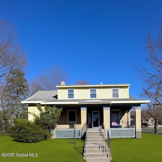 824 6th Ave, Troy, NY 12182