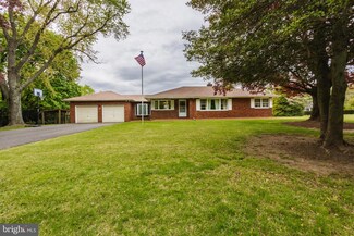 512 Weymouth Rd, Vineland, NJ 08360
