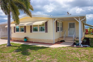 2814 Indianwood Dr, North Fort Myers, FL 33917