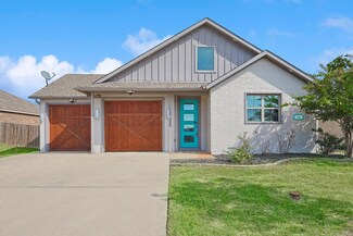 30 Heron Dr, Sanger, TX 76266