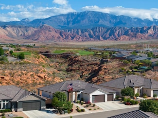 921 N Camino Pico, Washington, UT 84780
