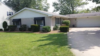 2906 Rockwood Dr, Fort Wayne, IN 46815