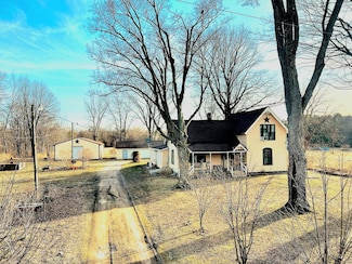 71363 24th Ave, South Haven, MI 49090