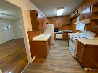826 Burleson St Unit A, San Marcos, TX 78666