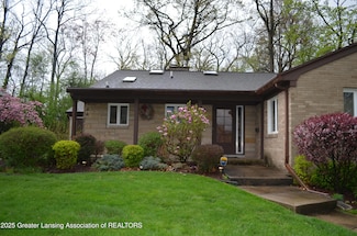 408 Whitehills Dr, East Lansing, MI 48823
