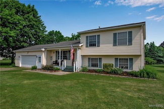 2116 Westview Dr, Collins, NY 14034