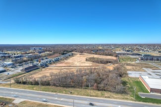2830 S Maiden Ln, Joplin, MO 64804