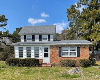 7697 E Side Rd, Chincoteague, VA 23336