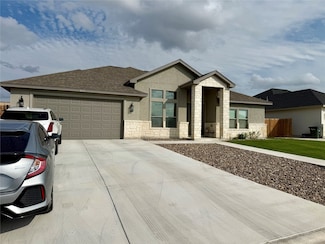 421 Pitaya Ln, Del Rio, TX 78840