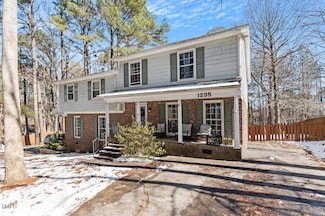 1233 Pond St, Cary, NC 27511