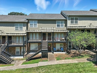3950 Cherokee Woods Way Unit 204, Knoxville, TN 37920