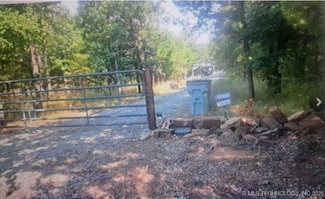 909 Bud's Point Rd, Crowder, OK 74501