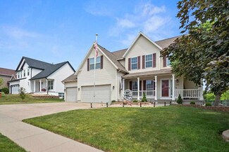818 High Point Dr SW, Cedar Rapids, IA 52404