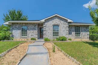 3061 Kiestridge Dr, Dallas, TX 75233