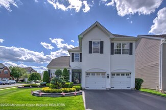 15 Muirfield Dr, Manalapan, NJ 07726