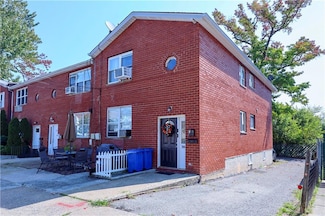 709 Annadale Rd, Staten Island, NY 10312