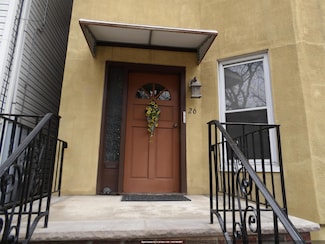 26 47th St Unit 2, Weehawken, NJ 07086