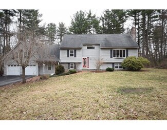 6 Fox Run Rd, Sterling, MA 01564