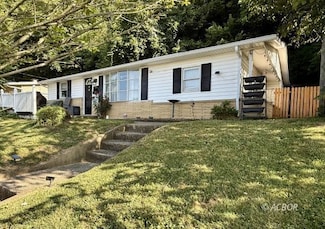 1288 4th St, Logan, OH 43138