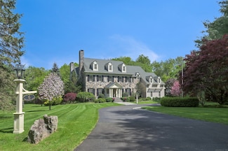 6 Spectacle Ln, Ridgefield, CT 06877