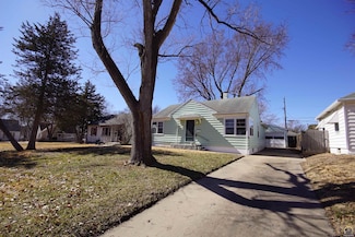 1139 SW Jane Ave, Topeka, KS 66604
