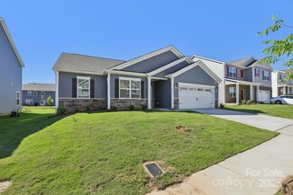 8049 Kennesaw Dr, Gastonia, NC 28056