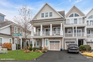 24 Lighthouse Point Rd, Highlands, NJ 07732