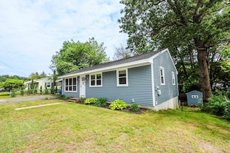 114 Ward St, Manchester, NH 03104