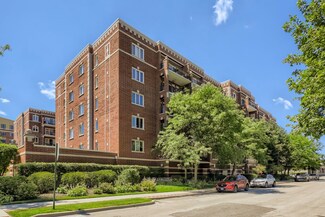 5005 Warren St Unit 2301, Skokie, IL 60077