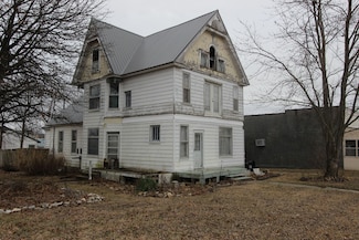 138 N Main St, Seymour, MO 65746