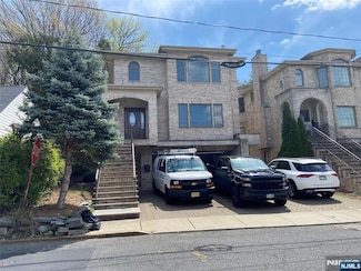 550 3rd St Unit 1st Fl, Palisades Park, NJ 07650